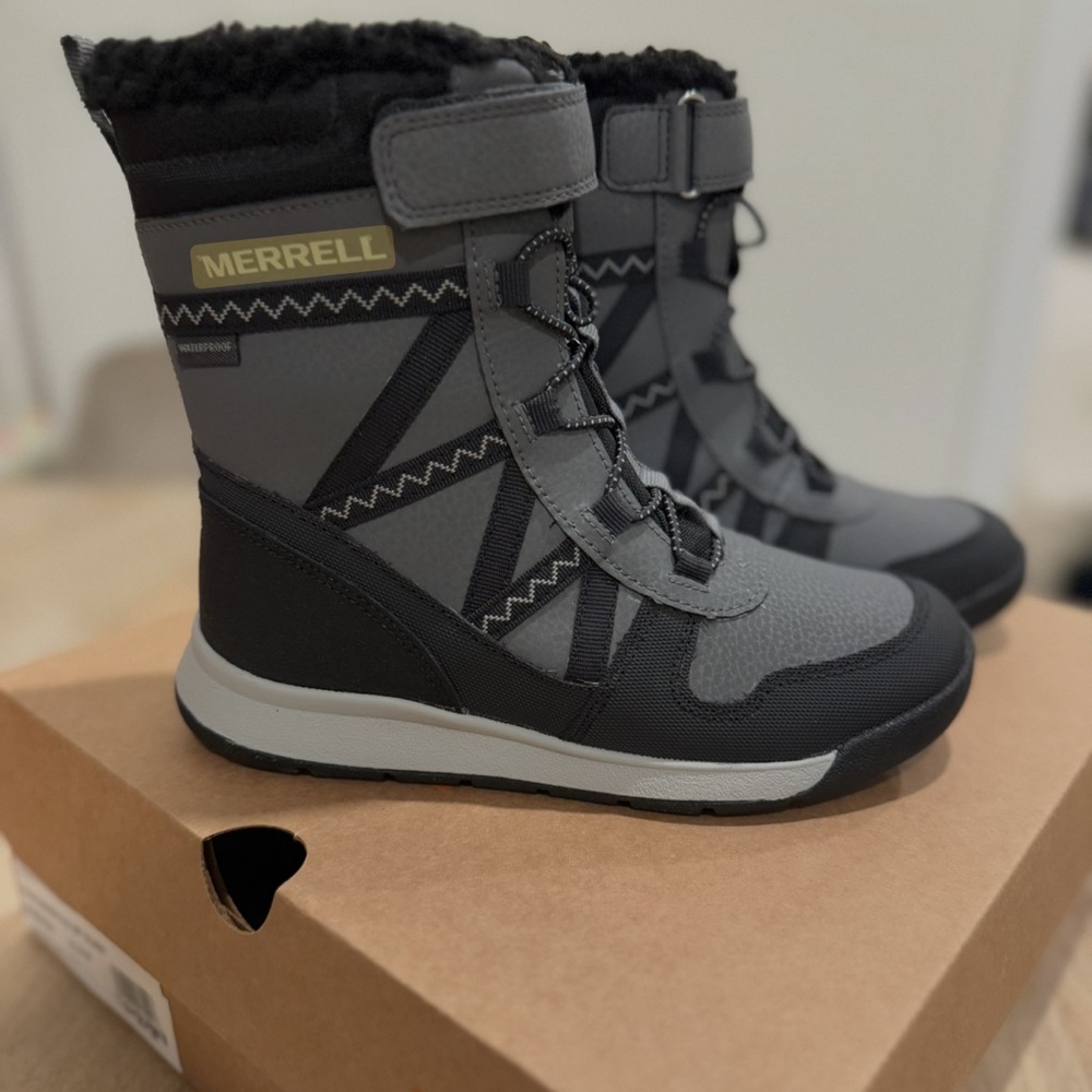 Merrell Kids Gray and Black Snow Boots NIB